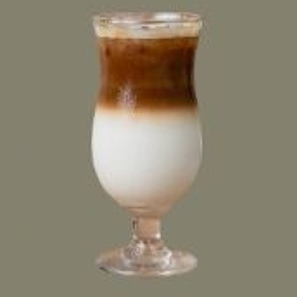 Iced Shaken White Mocha